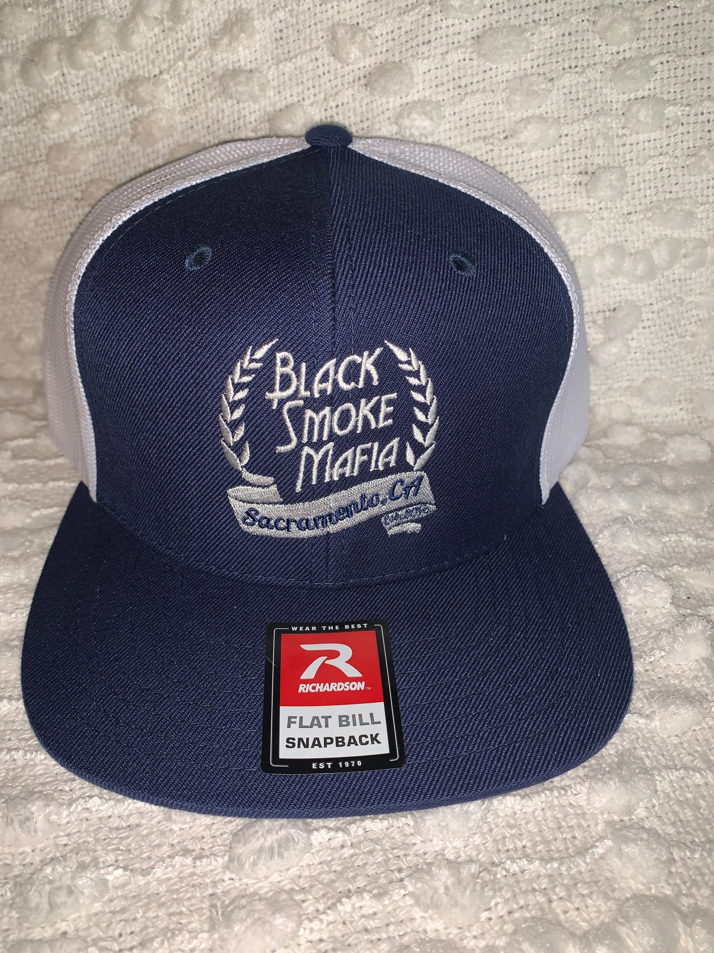 Leaf Logo Trucker hat